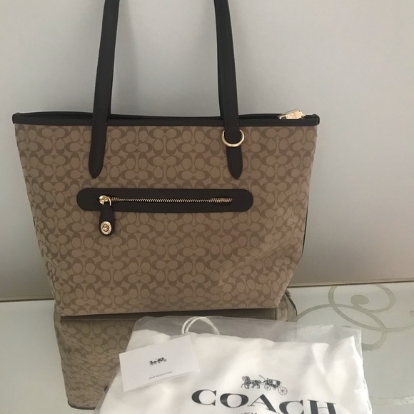 (SOLD)NWT COACH Signature Jacquard Taylor Tote - Picture 1 of 14